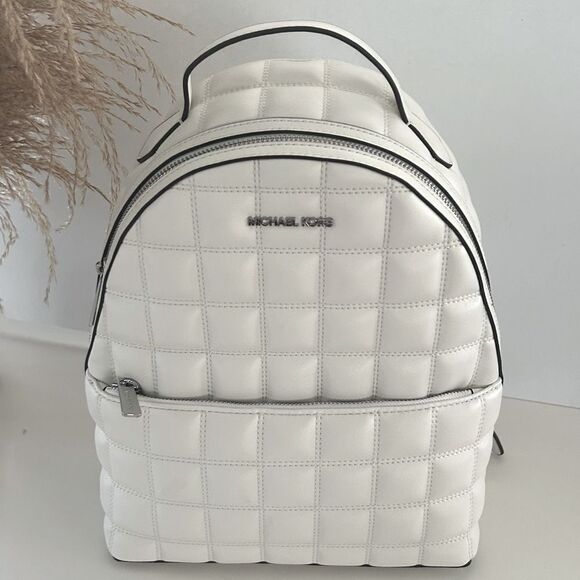 Michael Kors Shelia Quilted White Backpack – Luxe Designer Statement NWT - Picture 1 of 9